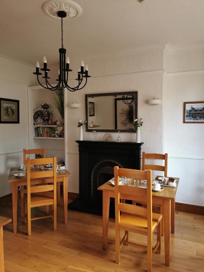 Dolweunydd Bed And Breakfast 베투스 이 코이드 외부 사진