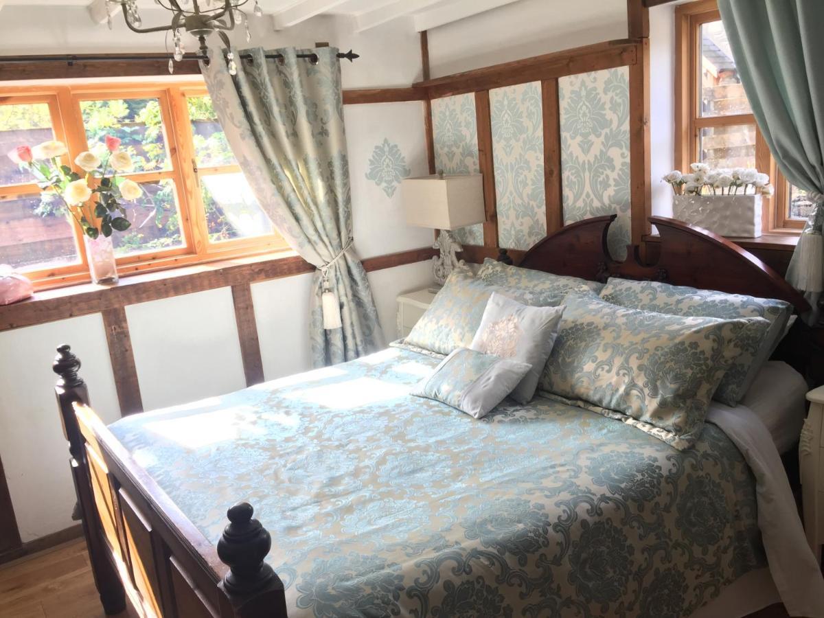 Dolweunydd Bed And Breakfast 베투스 이 코이드 외부 사진
