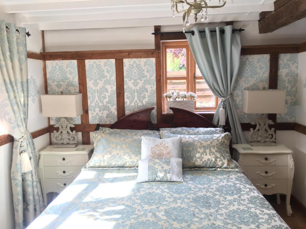 Dolweunydd Bed And Breakfast 베투스 이 코이드 외부 사진